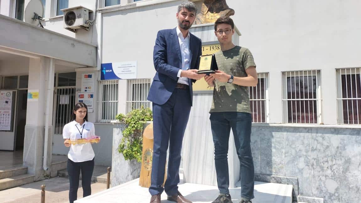 Celal Bayar Anadolu Lisesi Öğretmenleri